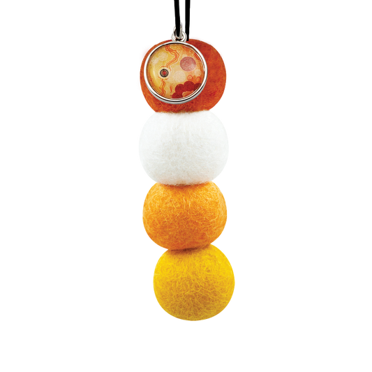 To Chase / Ngaimai with Honeysuckle Fragrance